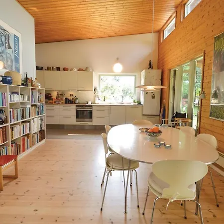 Beautiful In With Kitchen * Stege