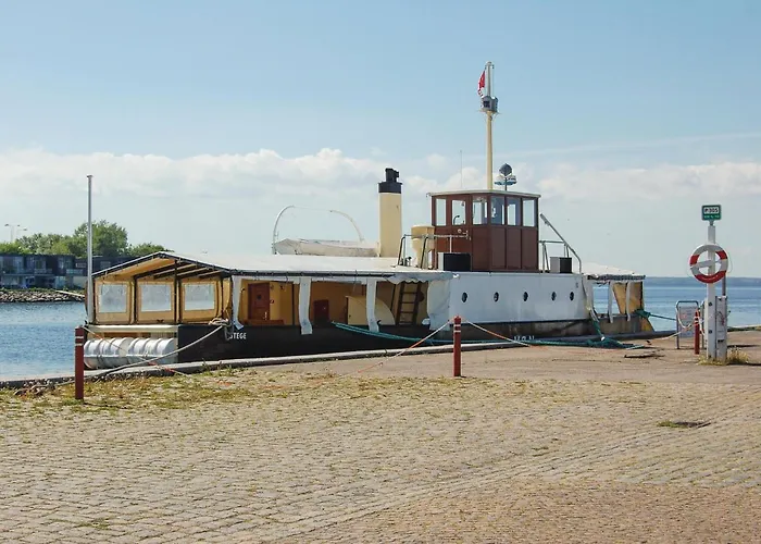 Four-bedroom In * Stege